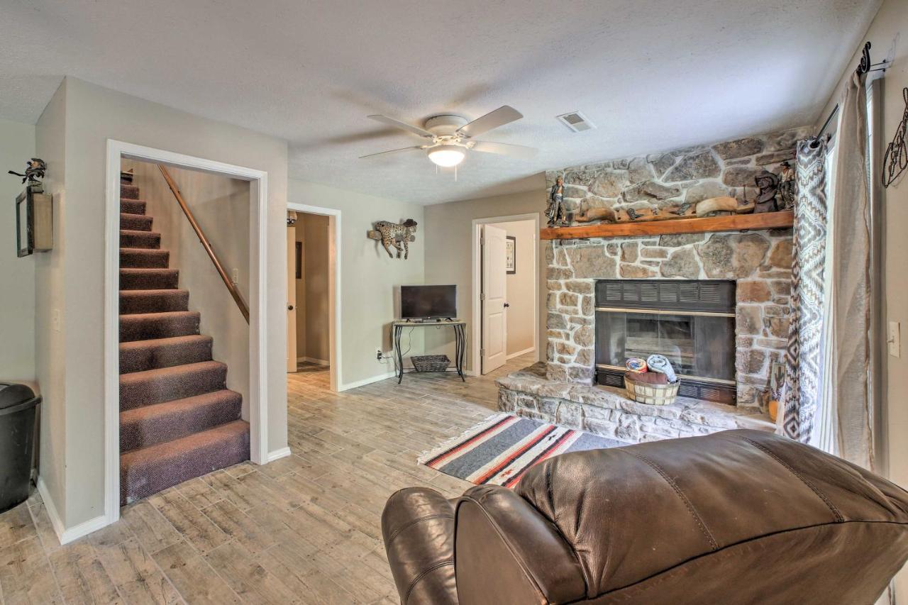 Lakefront Table Rock Home With Fire Pit! Golden Exteriér fotografie